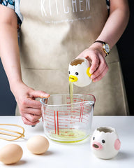 LuoCoCo Cute Egg Separator, Ceramics Vomiting Chicken Egg Yolk White Separator, Practical Household Small Egg Filter Splitter, Kitchen Gadget Baking Assistant Tool, Dishwasher Safe (Yellow)
