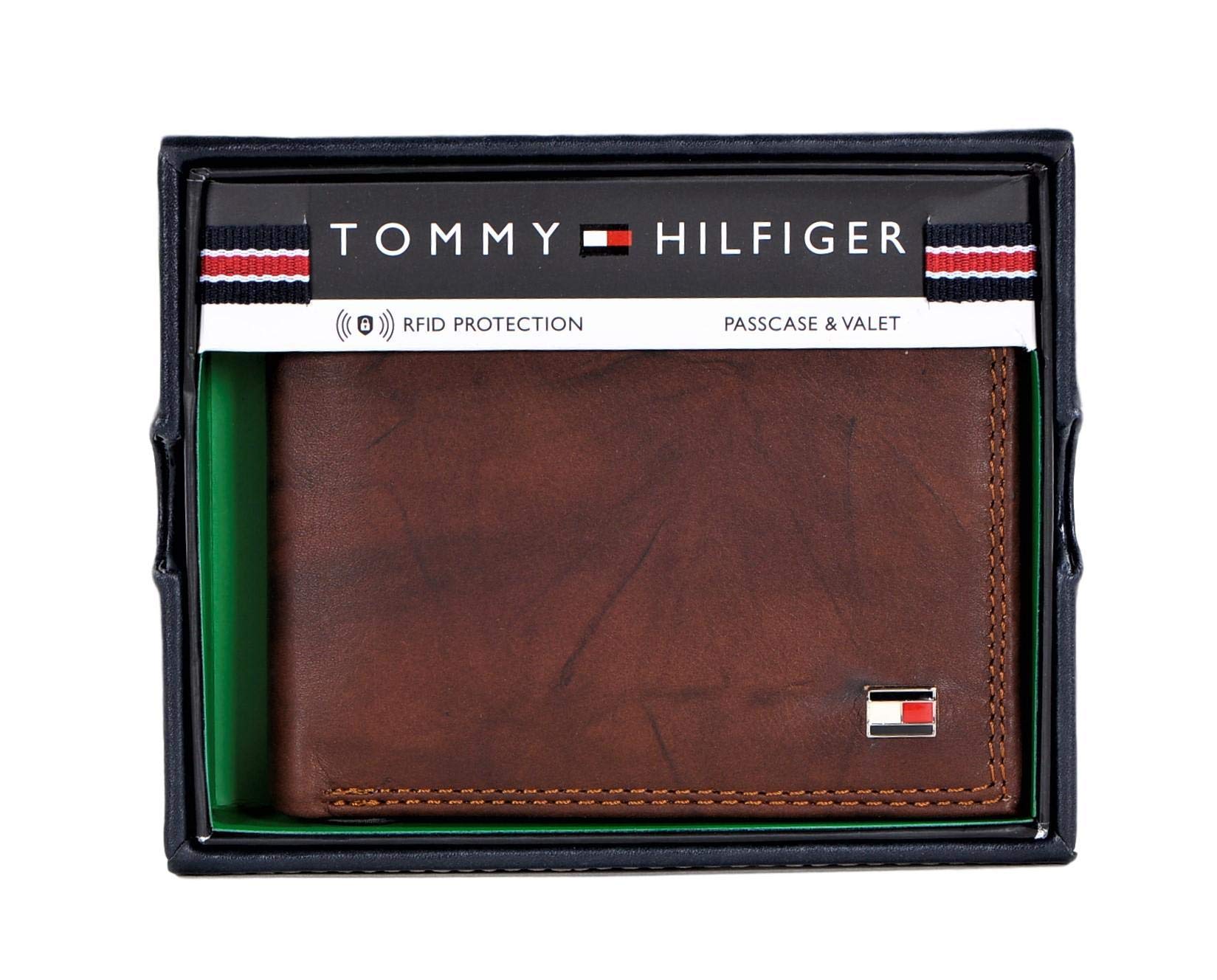 Tommy Hilfiger Men's Passcase Wallet with Multiple Card Slots, Tan Huck, One Size